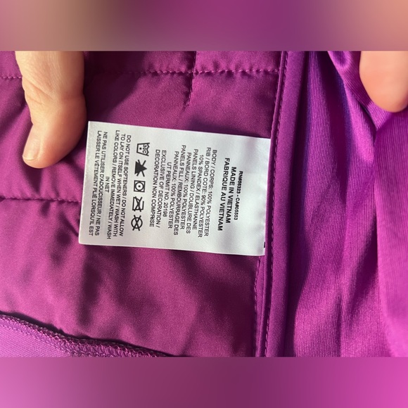 NWT Nike Women’s Therma Fit Purple Running Vest Size M - Picture 13 of 13
